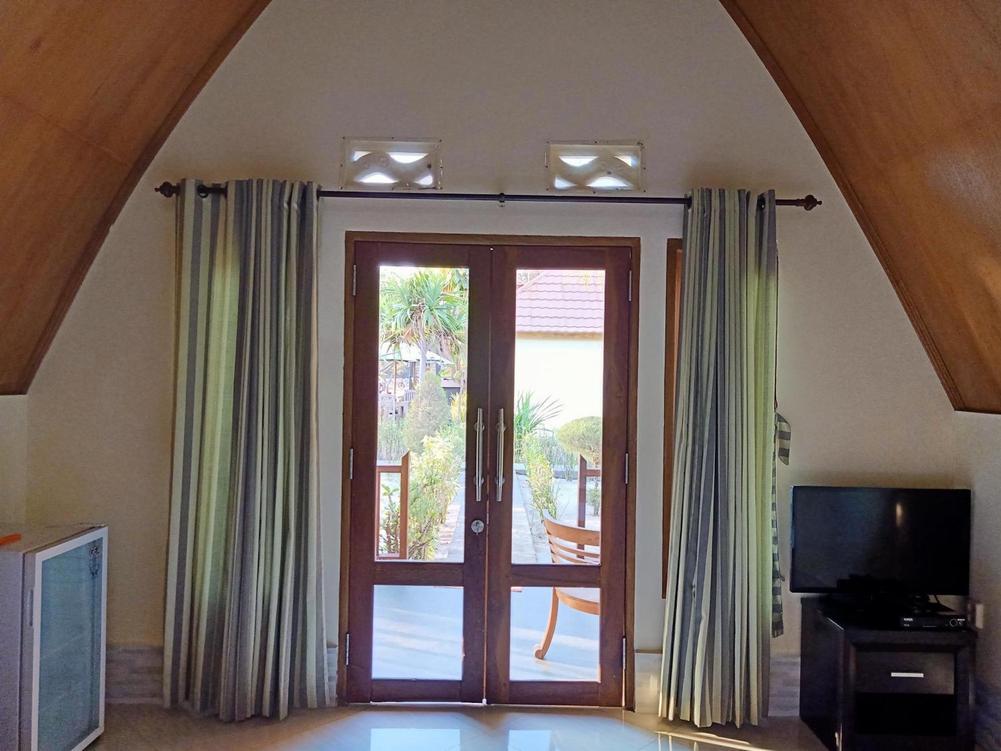 Two Brothers Bungalows Gili Meno Room photo