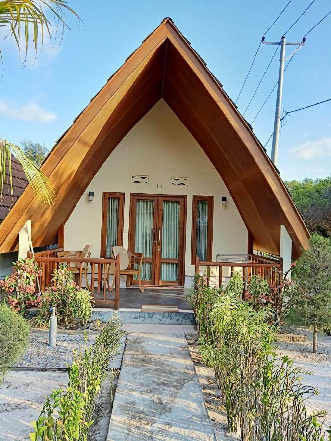 Two Brothers Bungalows Gili Meno Exterior photo