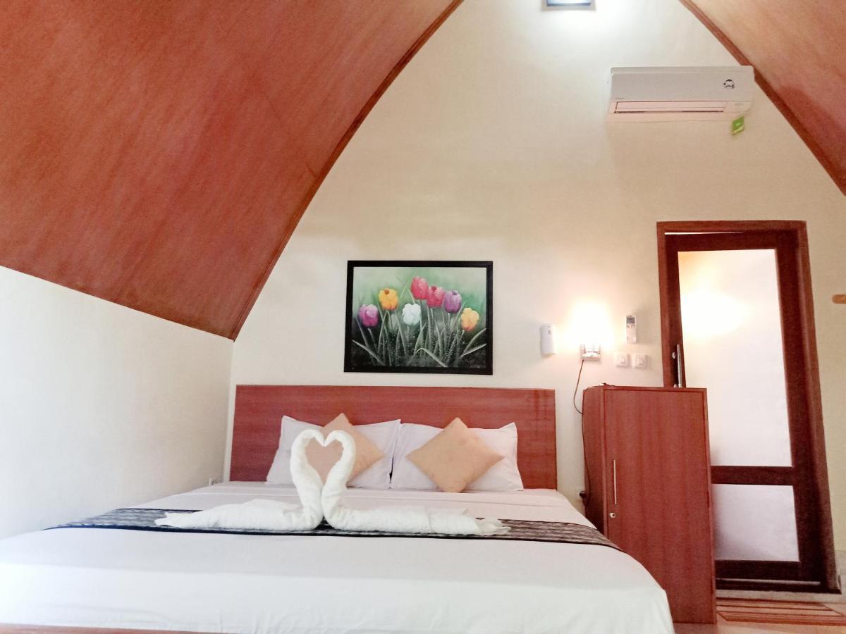 Two Brothers Bungalows Gili Meno Exterior photo