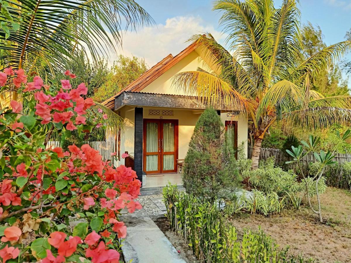 Two Brothers Bungalows Gili Meno Exterior photo